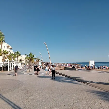 Front Ground Floor Girassol Apartament